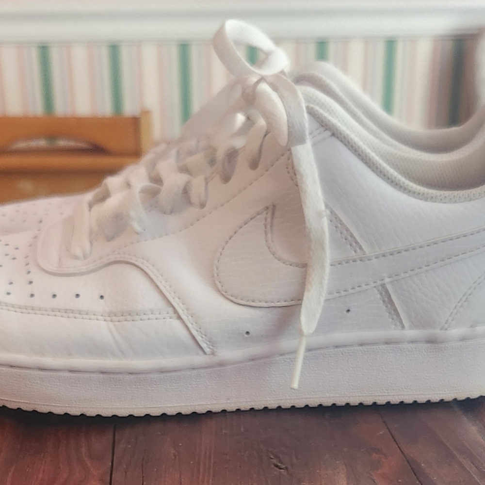 Nike Court Vision White Low Top Sneaker Mens 9